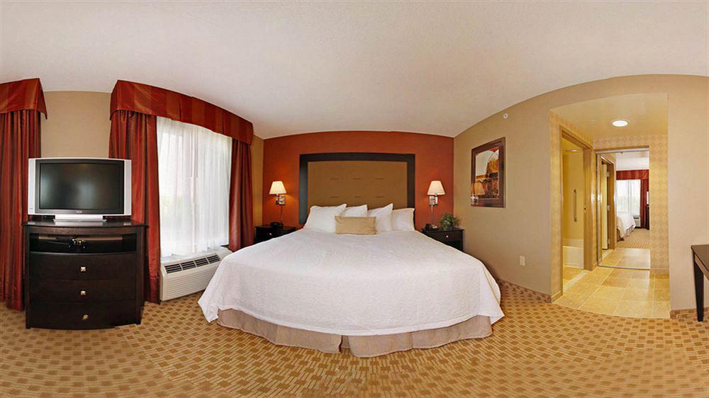 Hampton Inn & Suites Herndon-Reston Esterno foto