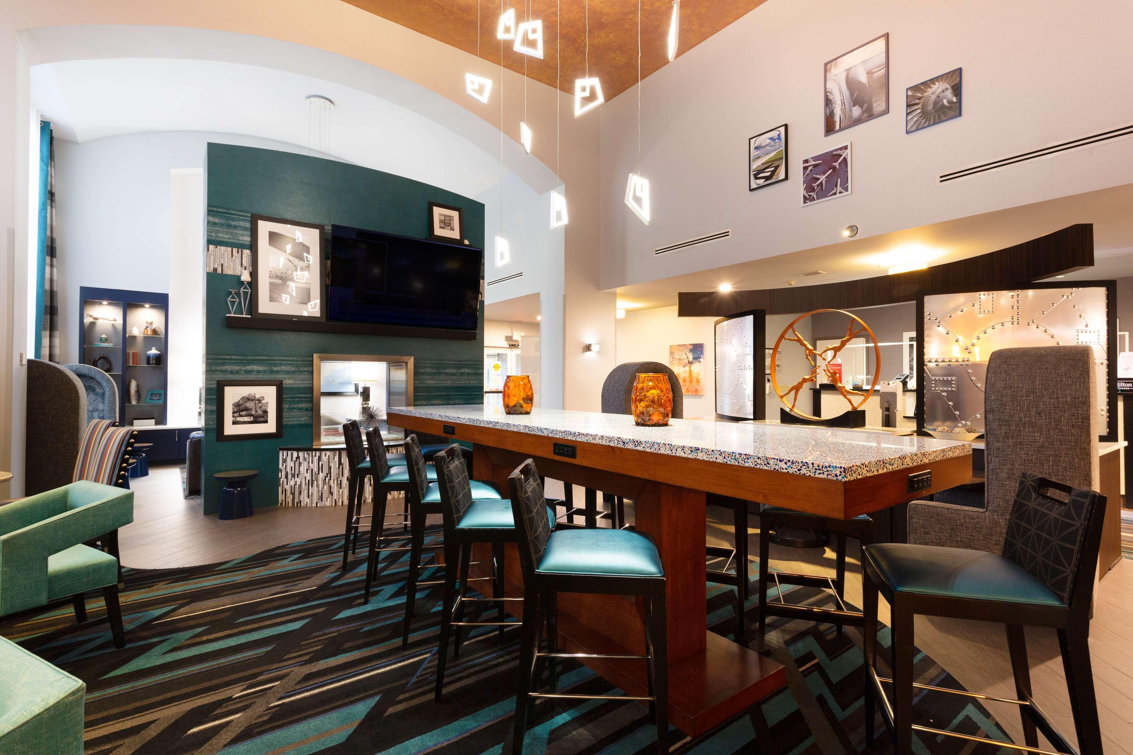 Hampton Inn & Suites Herndon-Reston Esterno foto