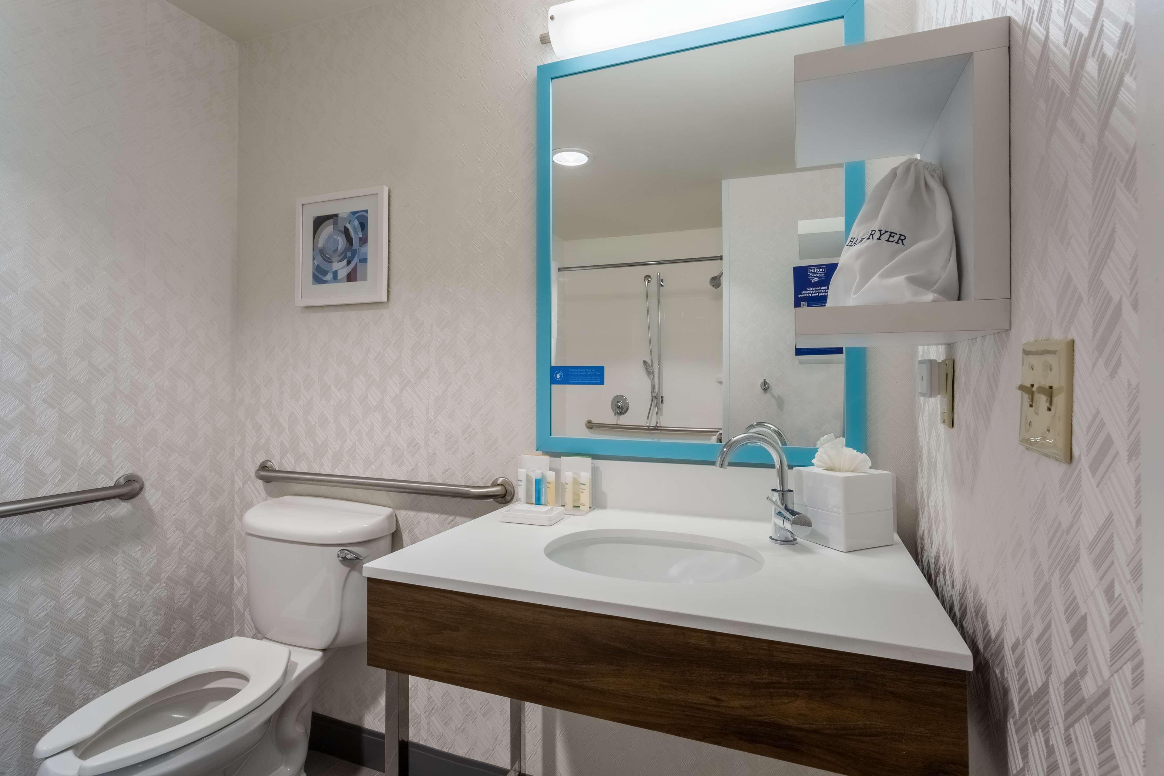 Hampton Inn & Suites Herndon-Reston Esterno foto