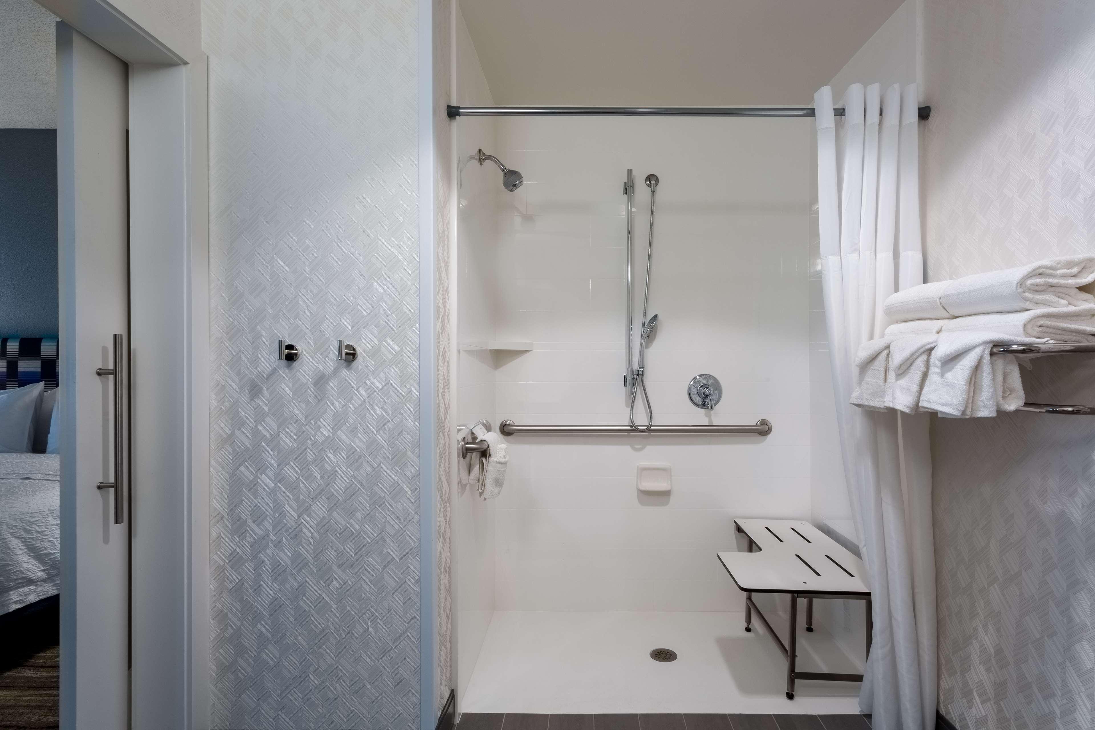 Hampton Inn & Suites Herndon-Reston Esterno foto