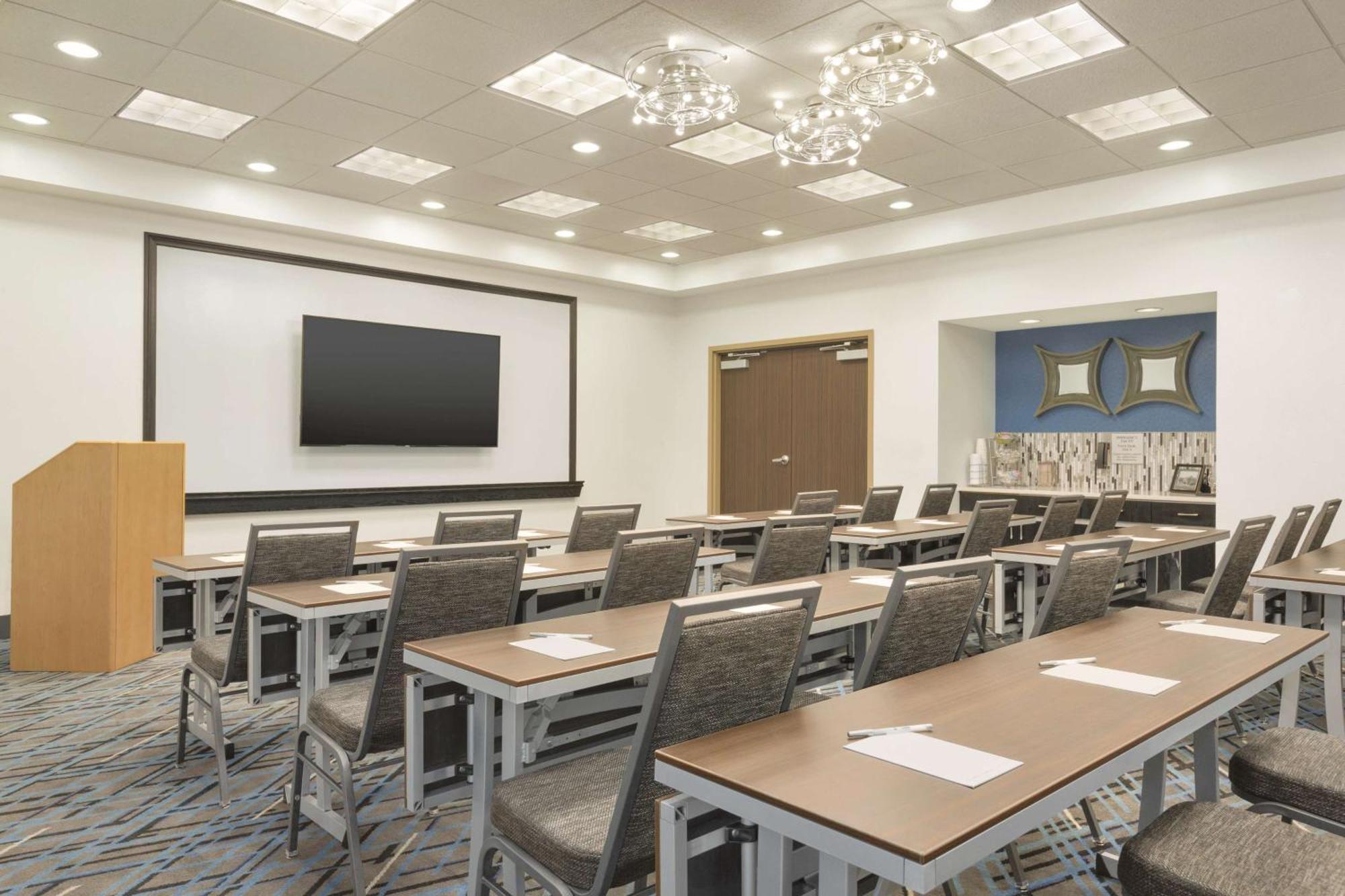 Hampton Inn & Suites Herndon-Reston Esterno foto