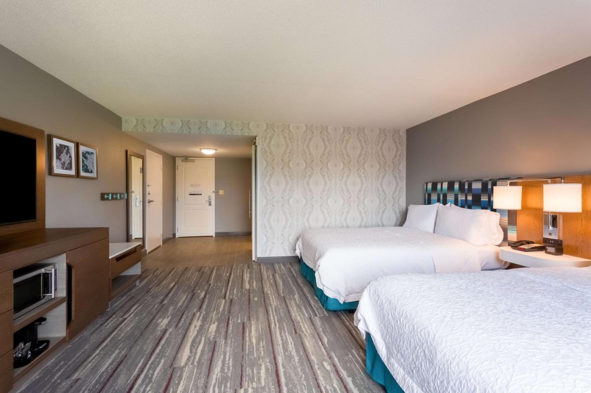 Hampton Inn & Suites Herndon-Reston Esterno foto