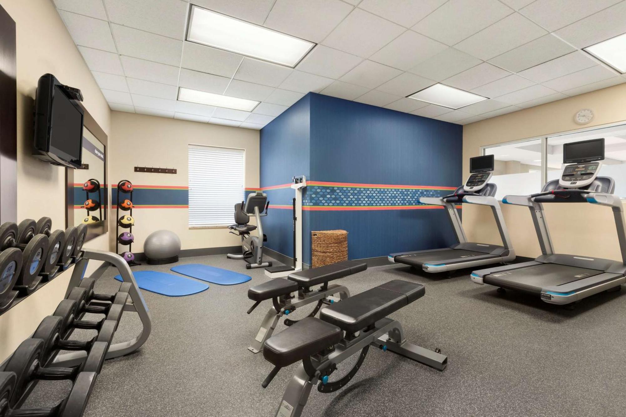 Hampton Inn & Suites Herndon-Reston Esterno foto