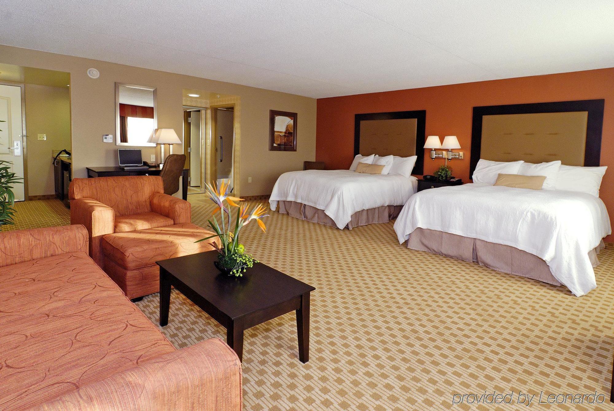 Hampton Inn & Suites Herndon-Reston Esterno foto