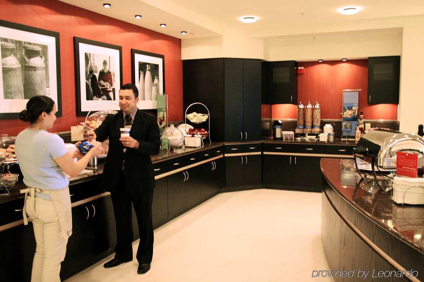 Hampton Inn & Suites Herndon-Reston Esterno foto